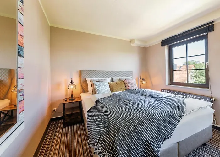 The Mex - El Sombrero